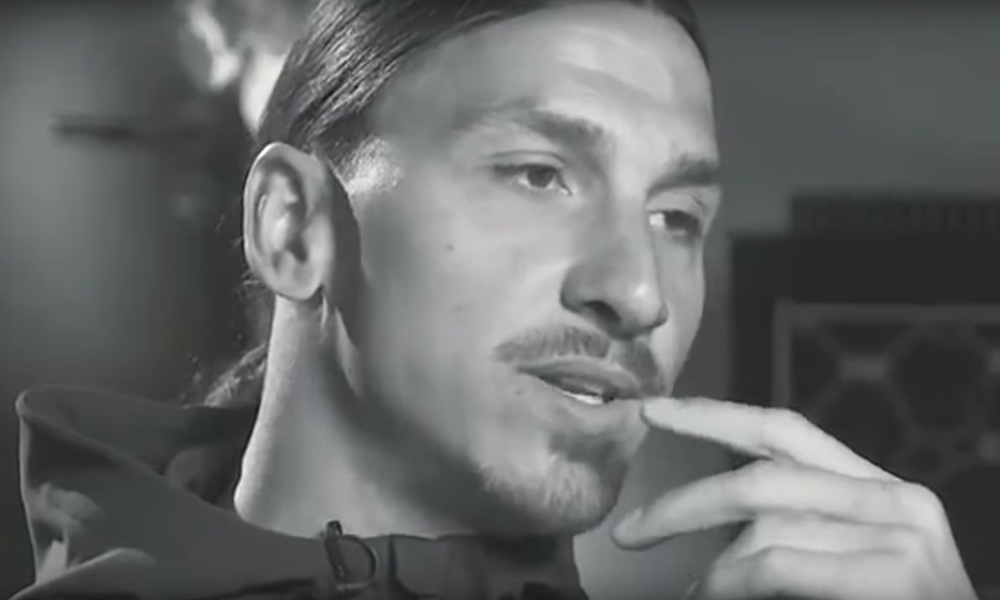 Zlatan menetti hermonsa toimittajan hölmöilyyn, kun tällä ei ollut esittää ruotsalaispelurille kysymystä.