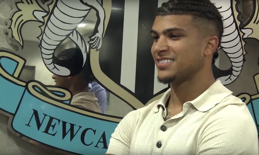 Newcastlen DeAndre Yedlin häikäisi nopeudellaan harjoitusottelussa saksalaista FC Augsburgia vastaan.