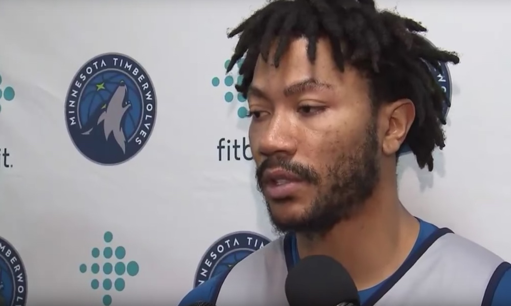 NBA-urallaan todella kovia loukkaantumisten muodossa kokenut Derrick Rose matkasi Kiinaan yllättääkseen fanin.