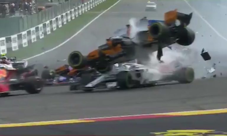 Turvakaari pelasti Charles Leclercin hengen Belgian Span F1-osakilpailussa.