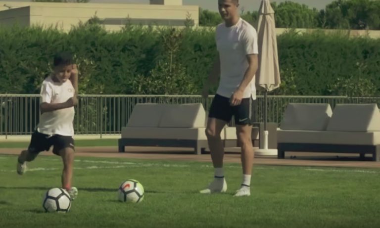 Cristiano Ronaldo Jr iski neljä maalia Juventus-debyytissään.