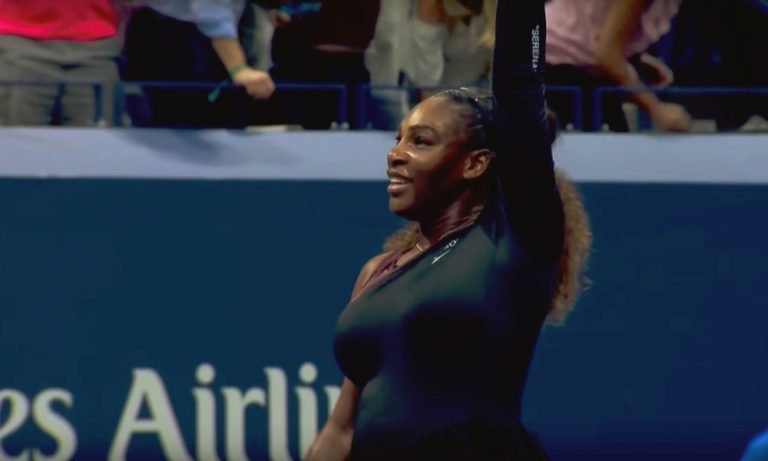 Serena Williams eteni US Openin finaaliin ja tavoittelee jo uransa seitsemättä voittoa kotiturnauksessaan.