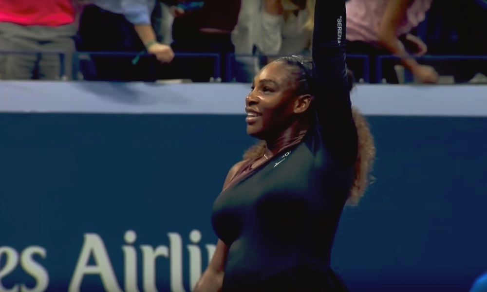 Serena Williams eteni US Openin finaaliin ja tavoittelee jo uransa seitsemättä voittoa kotiturnauksessaan.