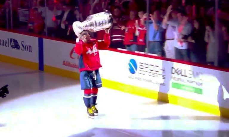 Alexander Ovechkinin viimeinen kierros Stanley Cupin kanssa nähtiin ennen NHL-kauden 2018-19 avausta.