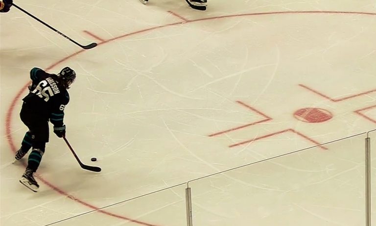 Erik Karlsson ja Drew Doughty osoittivat huimia yksilötaitojaan viime yön NHL-kierroksella.