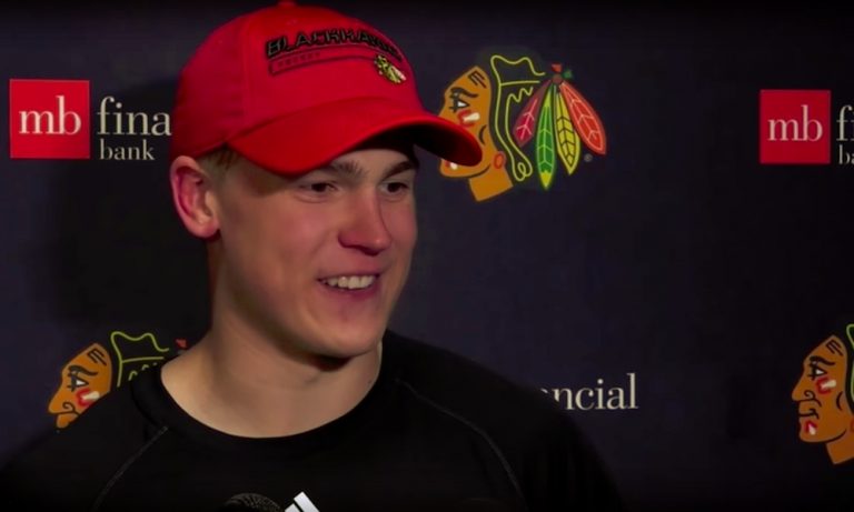 Brent Seabrook on valmis Henri Jokiharjun oppi-isäksi.