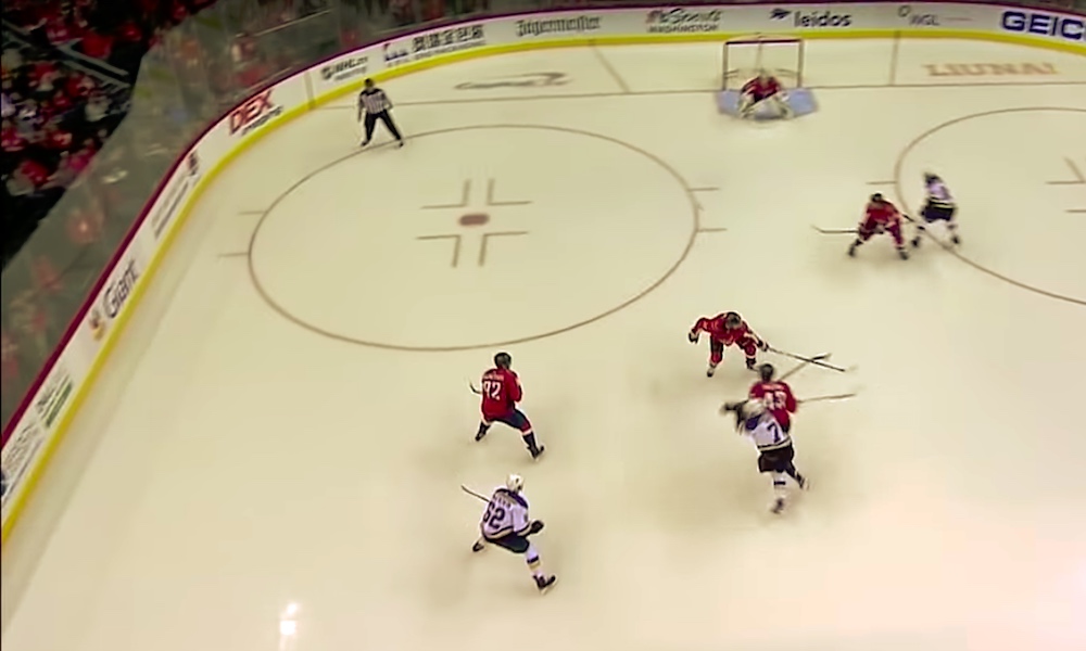 Sidney Crosby tuomitsi Tom Wilsonin ja tämän taklauksen Oskar Sundqvistiin.