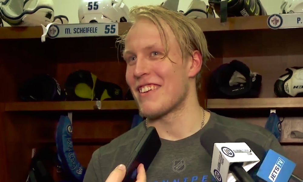 Patrik Laine joukkuekaverinsa muuttuneesta ulkonäöstä.