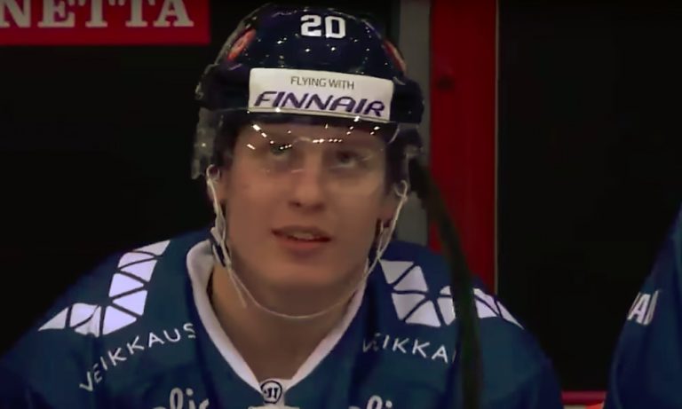 Nuoret Leijonat tyrmäsi Kanadan MM-kenraalissa Kaapo Kakon ja Eeli Tolvasen johdolla.