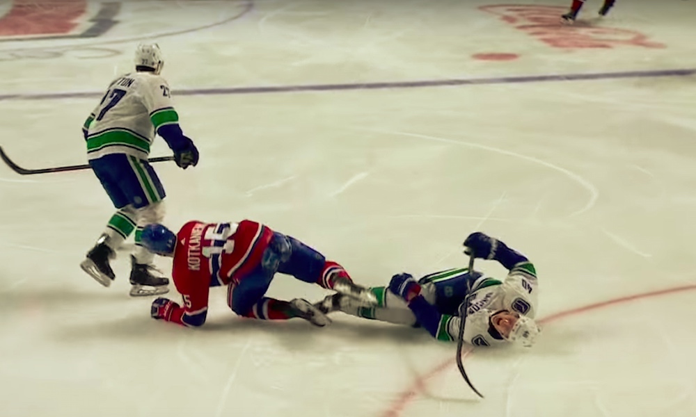 Vancouver-tähti loukkaantui karmivalla tavalla; Elias Petterssonin jalka vääntyi pahasti tilanteessa, jossa oli mukana myös Jesperi Kotkaniemi.