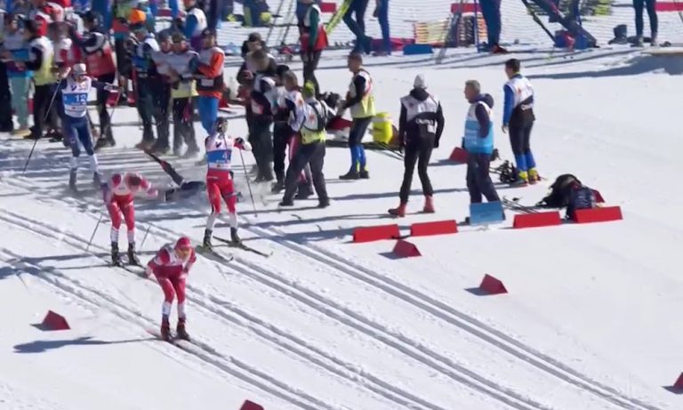 Iivo Niskasen mitali paloi kaatumiseen, kun hän meni nurin Seefeldin MM-kisojen yhdistelmähiihdon alkupuolella.