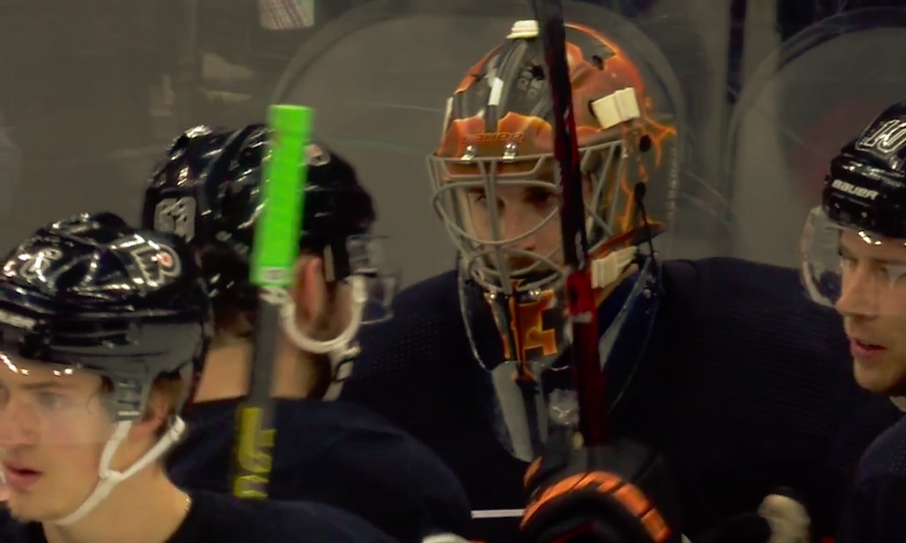 Philadelphia Flyers teki NHL-ennätyksen: joukkueen maalilla nähtiin jo kahdeksas maalivahti kuluvan kauden aikana.
