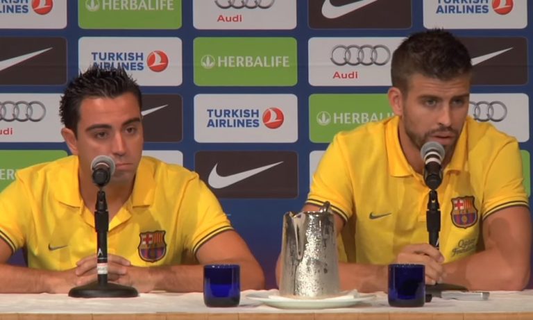 Gerard Pique ja Xavi mukana Katalonian joukkueessa Venezuelaa vastaan.