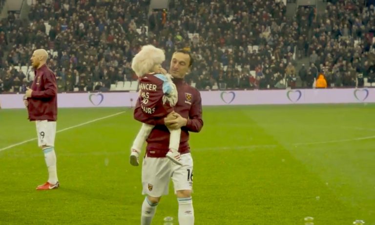 Pieni West Ham-fani voitti syövän - Isla Catonille annettiin vain neljän prosentin selviytymismahdollisuudet.