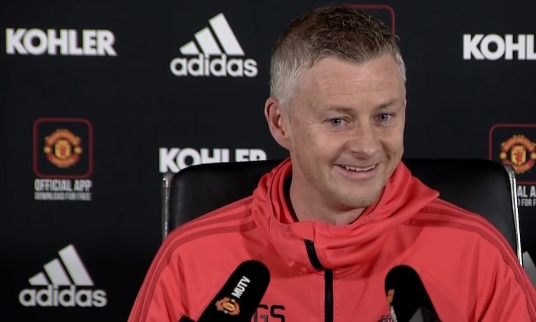 Manchester United voittaa Mestarien liigan.