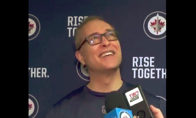 Winnipeg Jetsin valmentajalta nolo moka puhuessaan Laineesta; käytti a-hole-sanaa.