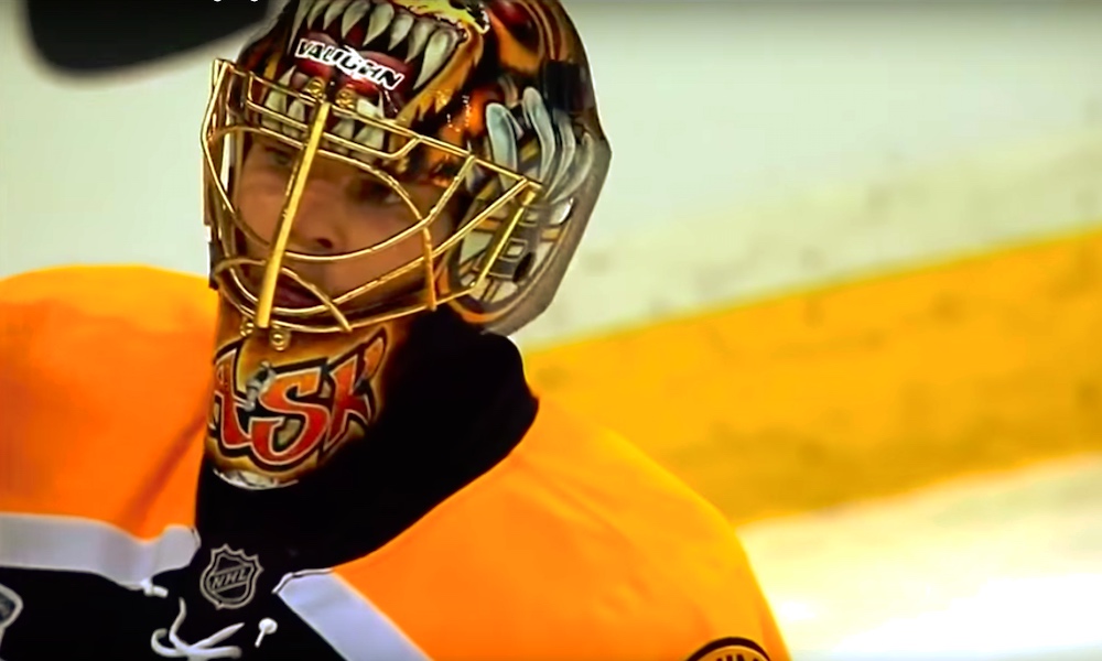 Tuukka Rask teki pisteputkellaan NHL-historiaa: hän on nyt torjunut Boston Bruinsille sarjapisteitä 17 ottelussa putkeen.