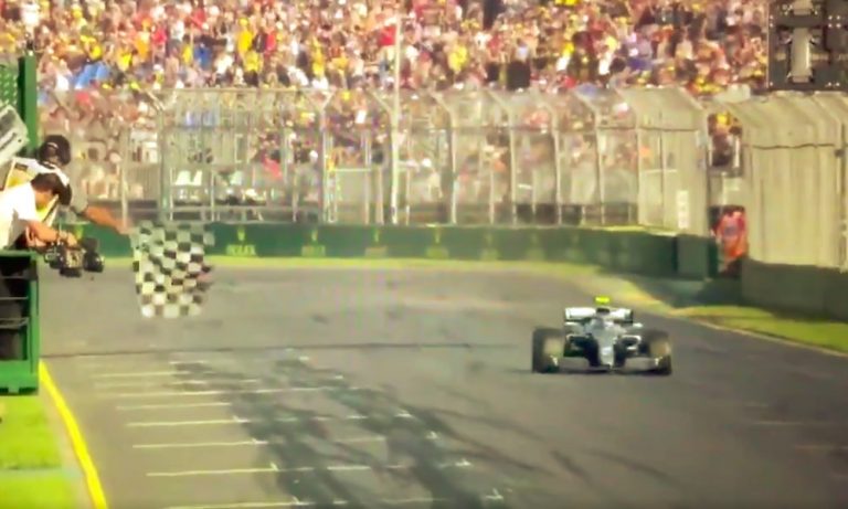 Valtteri Bottas uhosi tiimiradiossa voitettuaan Australian GP:n 2019!