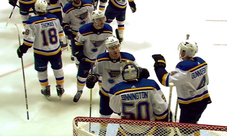 St. Louis Bluesin Jordan Binnington teki NHL-ennätyksen, kun hän otti NHL-uransa 30. voiton.
