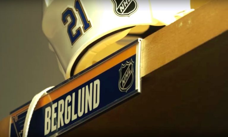 Patrik Berglund pelaa nyt harrastekiekkoa Västeråsissa, jätettyään NHL:n ja Buffalo Sabresin taakseen - unohtamatta yli 12 miljoonaa dollaria.