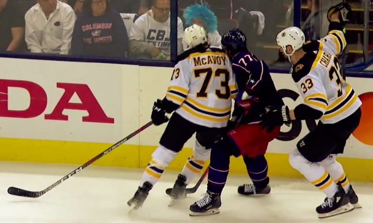 Boston Bruinsin tähtipuolustaja Charlie McAvoyta odottanee pelikielto hänen taklattua Columbus Blue Jacketsin Josh Andersonia suoraan päähän.