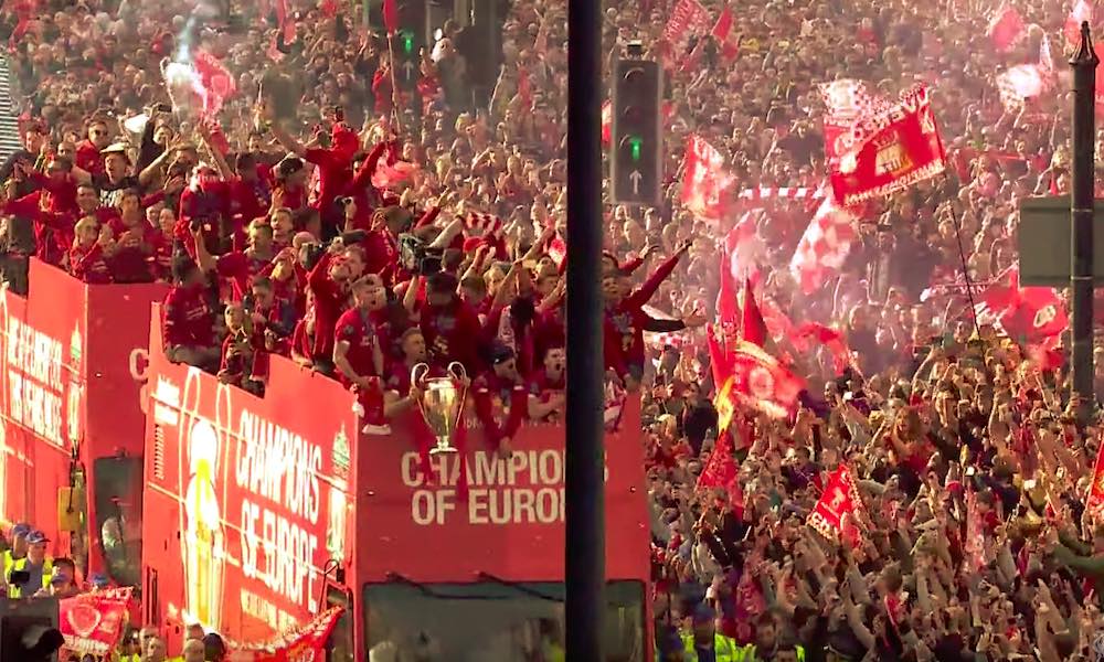 Yli 750000 Liverpool-fania juhli kaduilla, kun joukkue saapui Mestarien liiga -pystin kanssa kotiin!