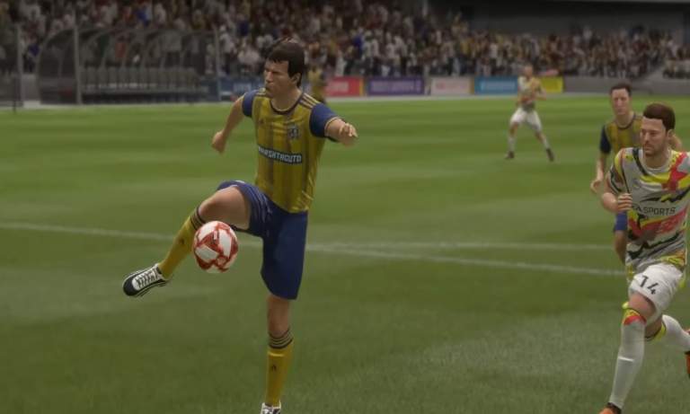 FIFA 20 lisäsi peliin esports-joukkueiden pelipaidat