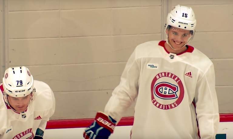 Montreal Canadiensin Jesperi Kotkaniemi veti huumoriksi haastattelussa, kun häneltä udeltiin hänen terveystilanteestaan.