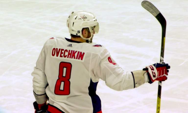 Alexander Ovechkin ohitti Selänteen NHL:n kaikkien aikojen ylivoimamaalien listalla, nousten jo kolmannelle sijalle.