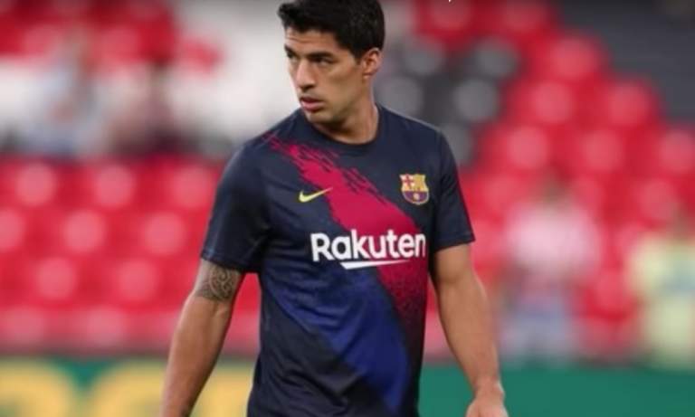 Barcelonalle karmaisevia uutisia. Seura ilmoitti Luis Suárezin olevan sivussa lähes koko loppukauden ajan polvileikkauksen takia.