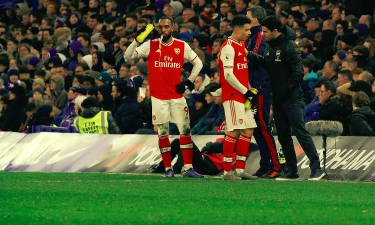 Arsenalin managerina toimivalla Mikel Artetalla koronavirus: koko Arsenal-miehistö on tartuntauhan alla, myös muiden joukkueiden pelaajilla oireita.