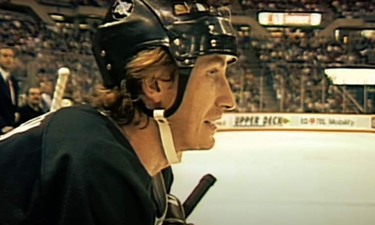 Wayne Gretzky paljasti uransa parhaan ottelun: hän lupasi voiton hissistä lähtiessään vartijalle.