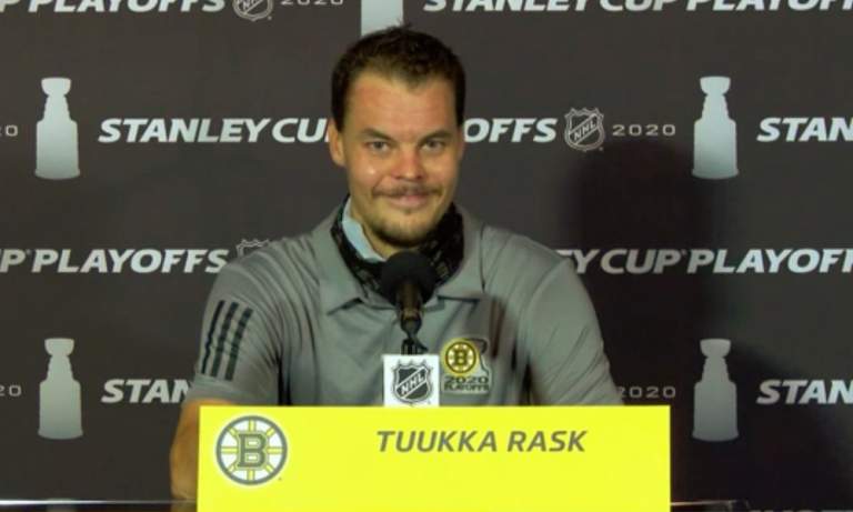 Boston Bruinsin Tuukka Rask antoi varsin hämmentävän haastattelun tappiollisen Carolina Hurricanes -ottelun jälkeen.